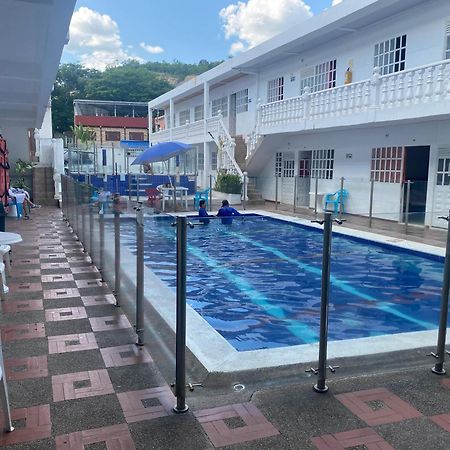 Hotel San Jorge Melgar Bagian luar foto